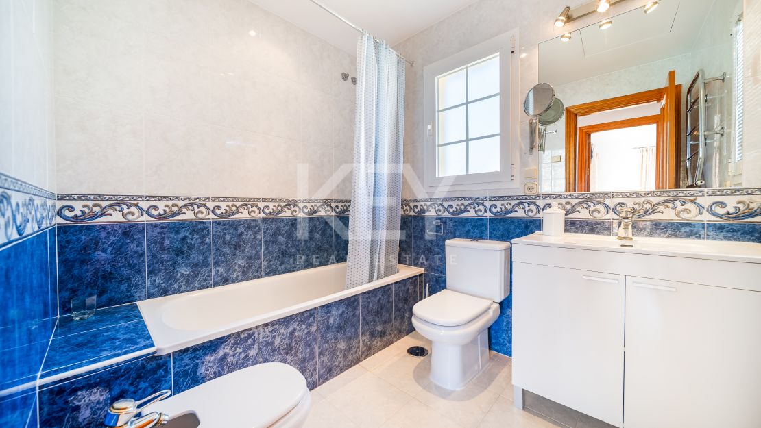 La encantadora villa en alquiler a largo plazo en Costabella, Marbella