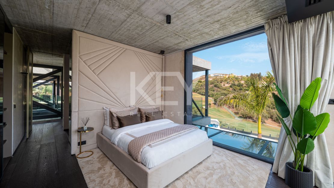 Charming contemporary villa with incredible panoramic views in Marbella Club Golf Resort