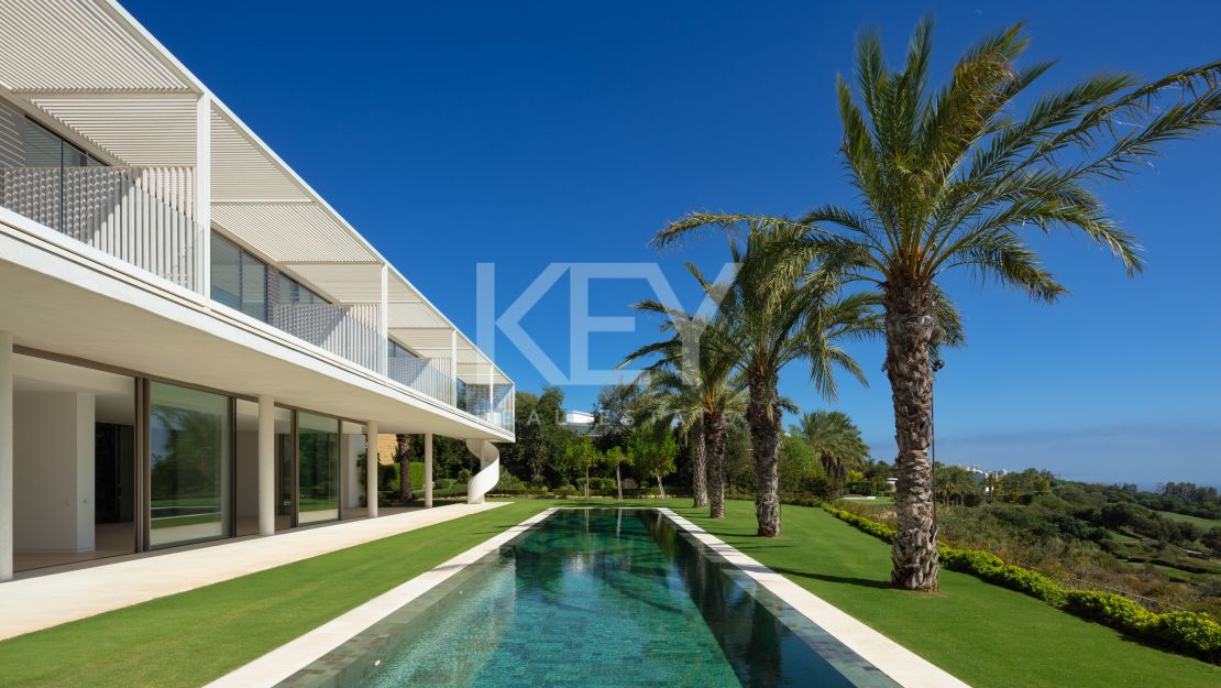 Exquisite and modern new golfside villa for sale in Casares