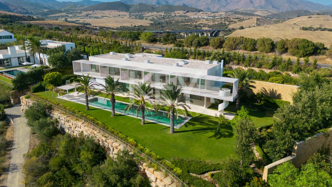 Exquisite and modern new golfside villa for sale in Casares