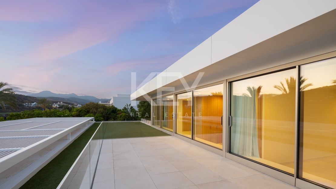 Modern and stylish new development villa for sale in Casares