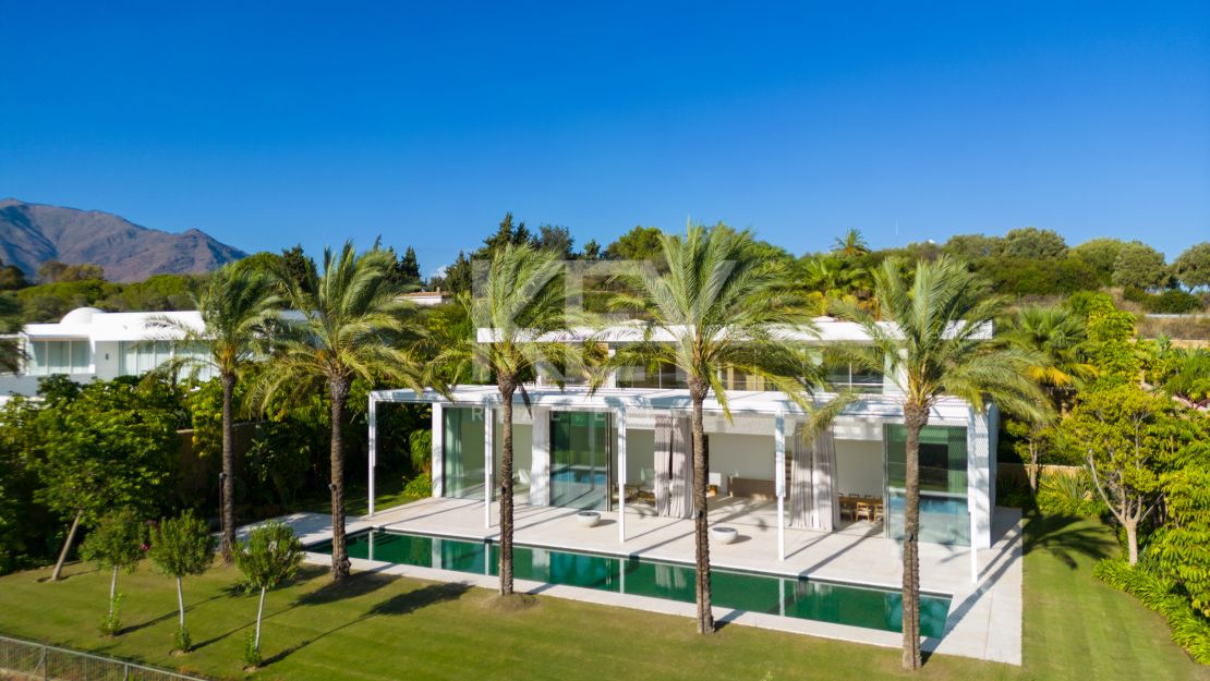 Modern and stylish new development villa for sale in Casares