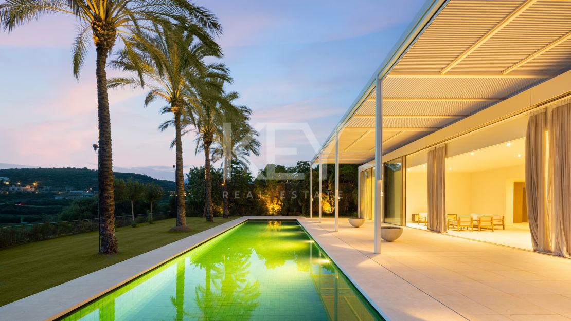 Modern and stylish new development villa for sale in Casares