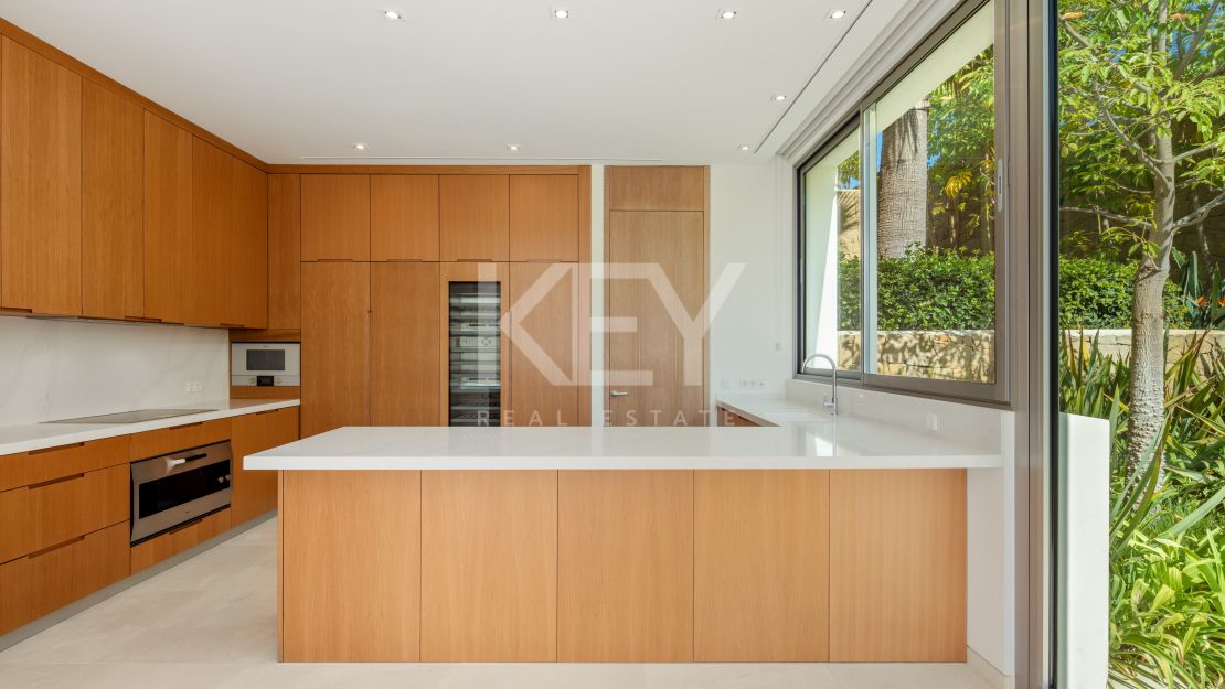 Modern and stylish new development villa for sale in Casares