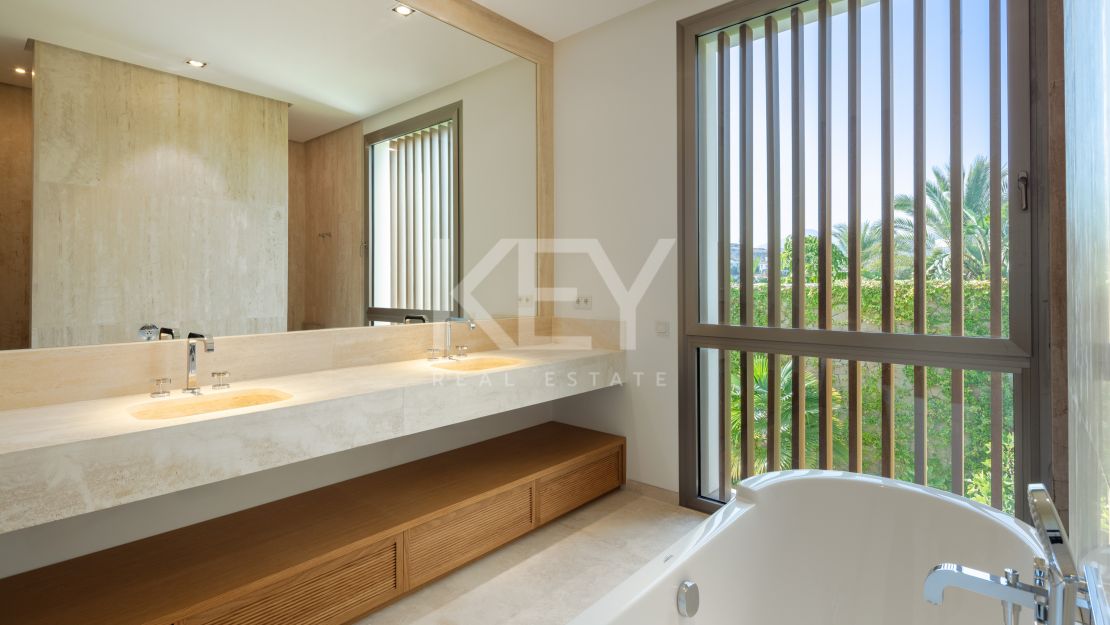 Modern villa with contemporary design for sale beside the Finca Cortesin Golf course in Casares