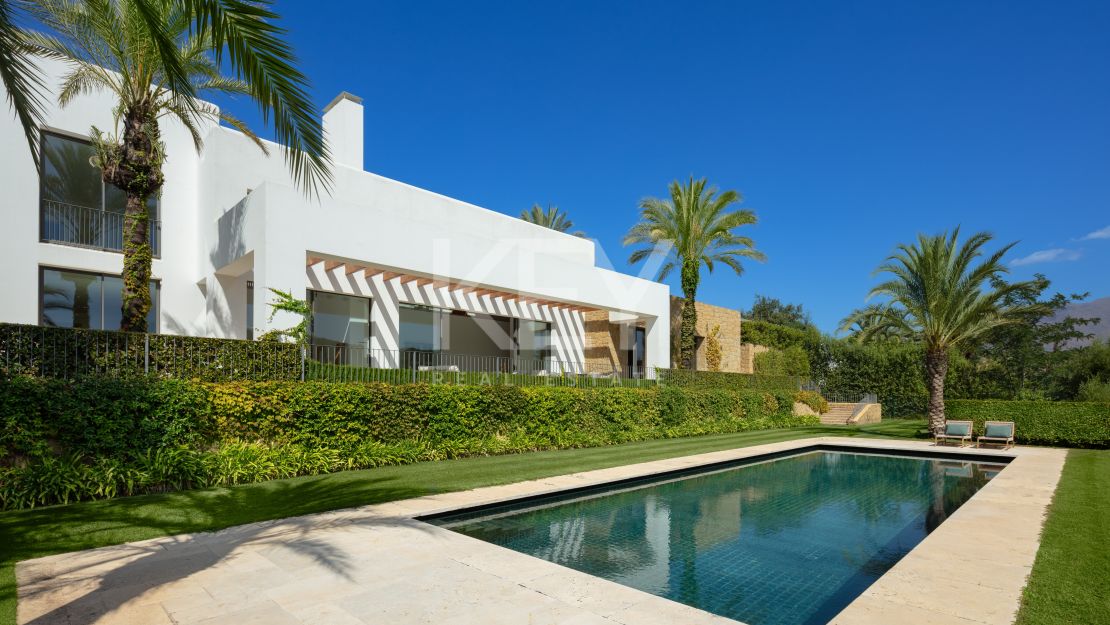 Newly constructed contemporary villa in highly sought-after Finca Cortesin, Casares