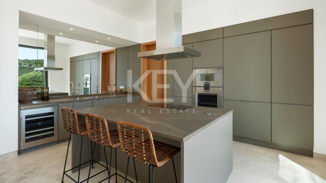 Newly constructed contemporary villa in highly sought-after Finca Cortesin, Casares