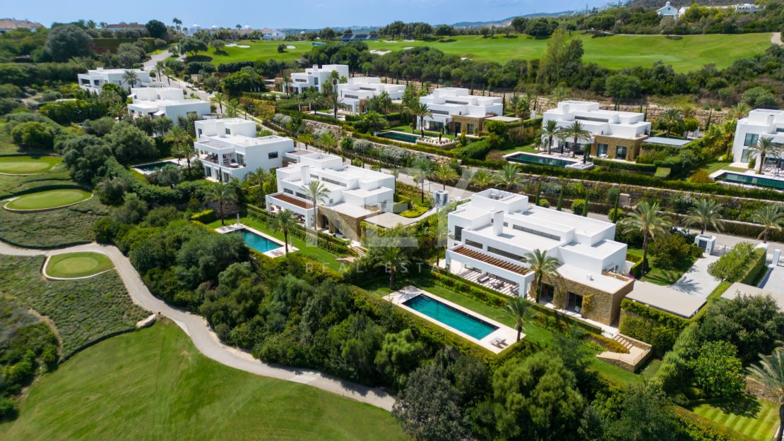 Newly constructed contemporary villa in highly sought-after Finca Cortesin, Casares