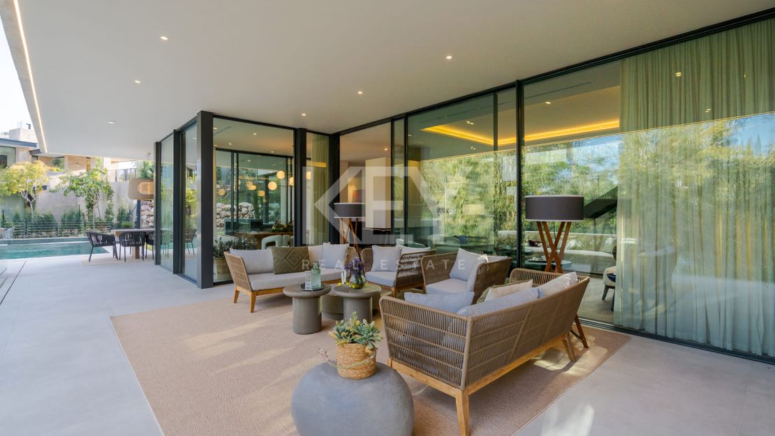 Exquisita villa recientemente entregada en La Cerquilla, Nueva Andalucía