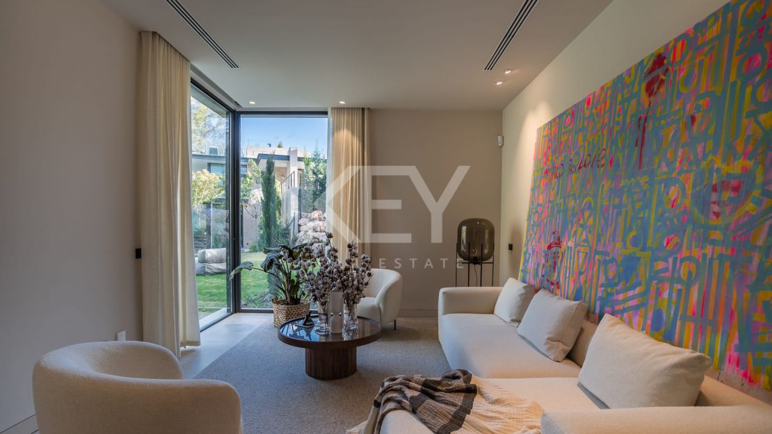 Exquisita villa recientemente entregada en La Cerquilla, Nueva Andalucía