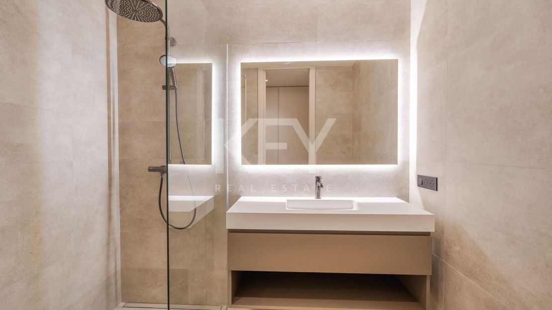 Exquisita villa recientemente entregada en La Cerquilla, Nueva Andalucía