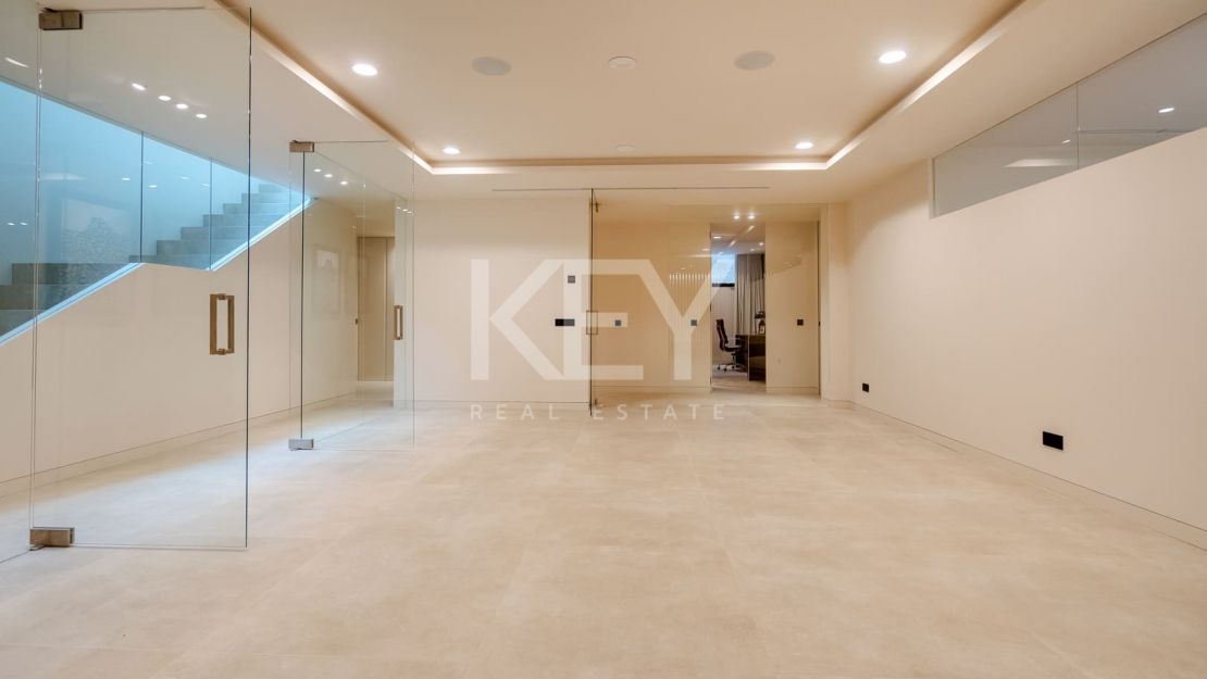 Exquisita villa recientemente entregada en La Cerquilla, Nueva Andalucía