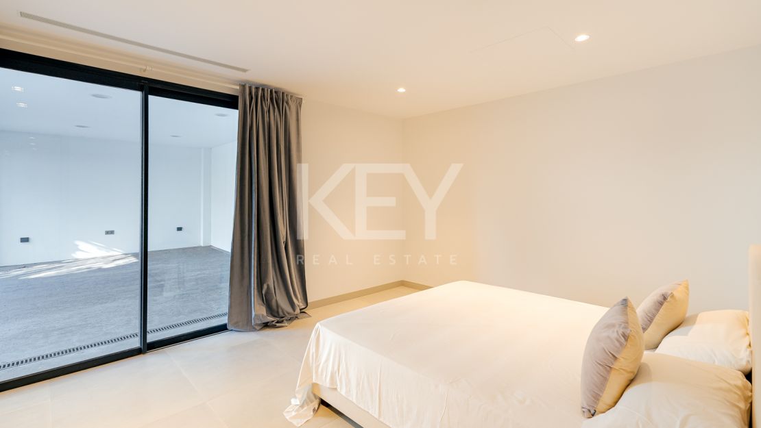 Contemporary Villa in the heart of Puerto Banus