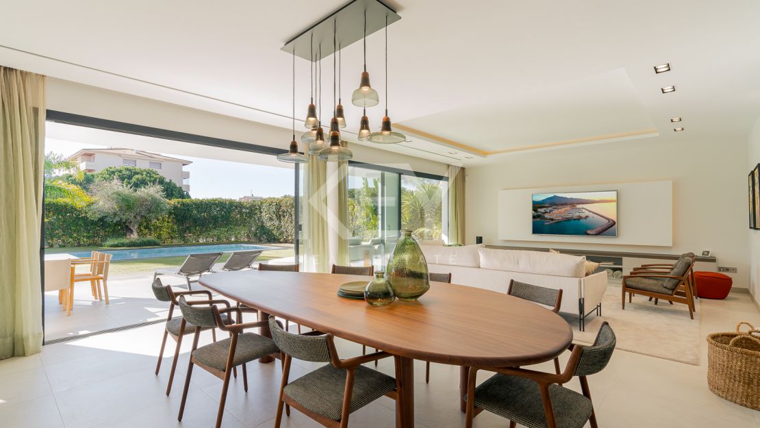 Contemporary Villa in the heart of Puerto Banus