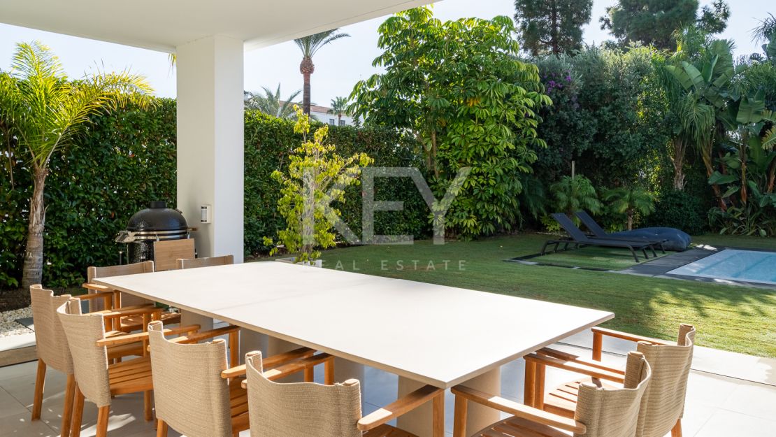 Contemporary Villa in the heart of Puerto Banus