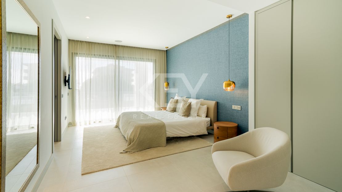 Contemporary Villa in the heart of Puerto Banus