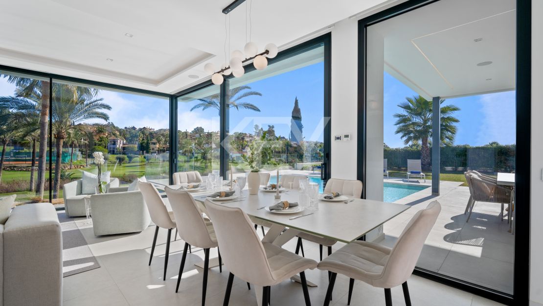 Villa Eva for rent with panoramic views of the golf course in El Campanario, Estepona