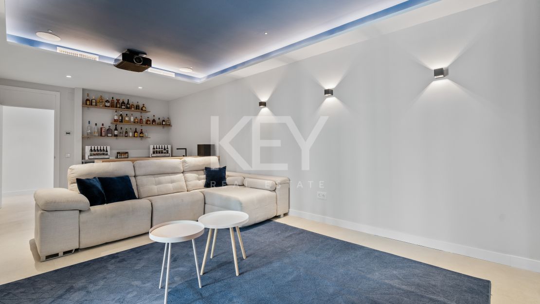 Villa Eva for rent with panoramic views of the golf course in El Campanario, Estepona