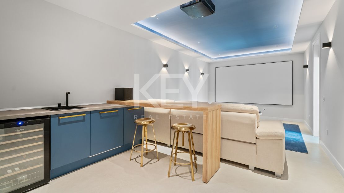 Villa Eva for rent with panoramic views of the golf course in El Campanario, Estepona