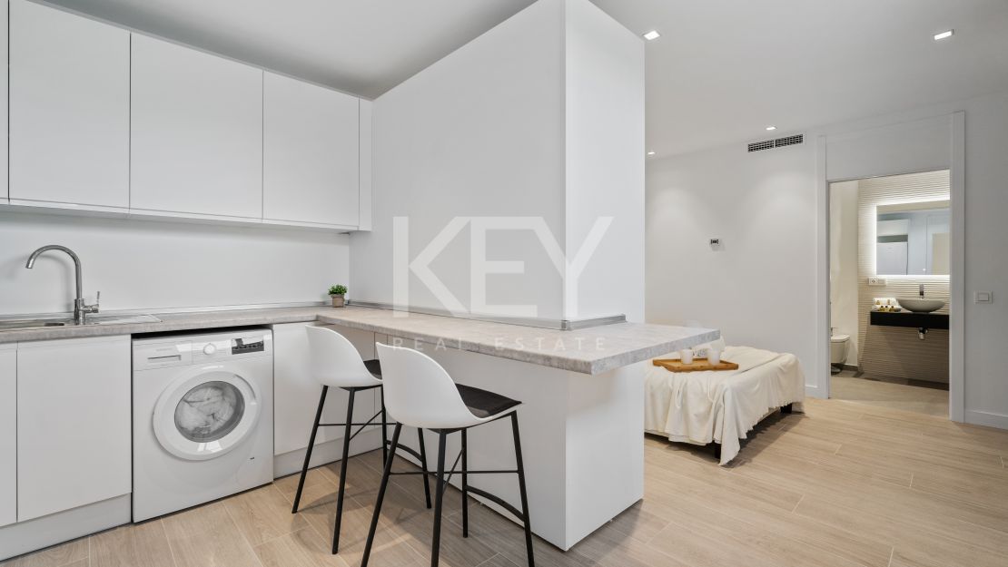 Villa Eva for rent with panoramic views of the golf course in El Campanario, Estepona