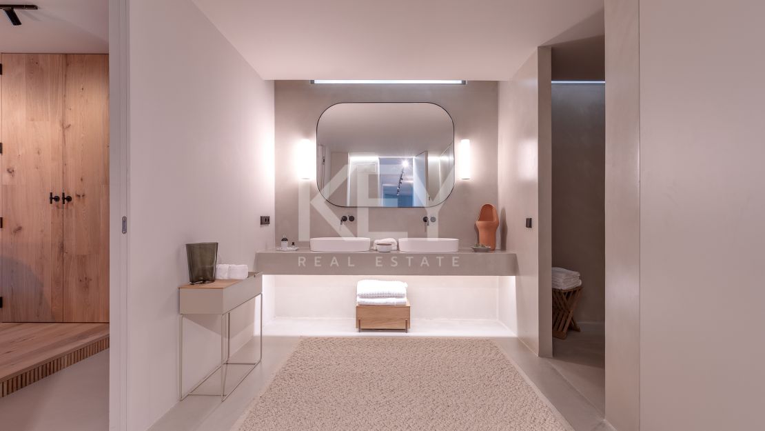 Recently renovated villa for sale in the unique location - La Zagaleta, Benahavis