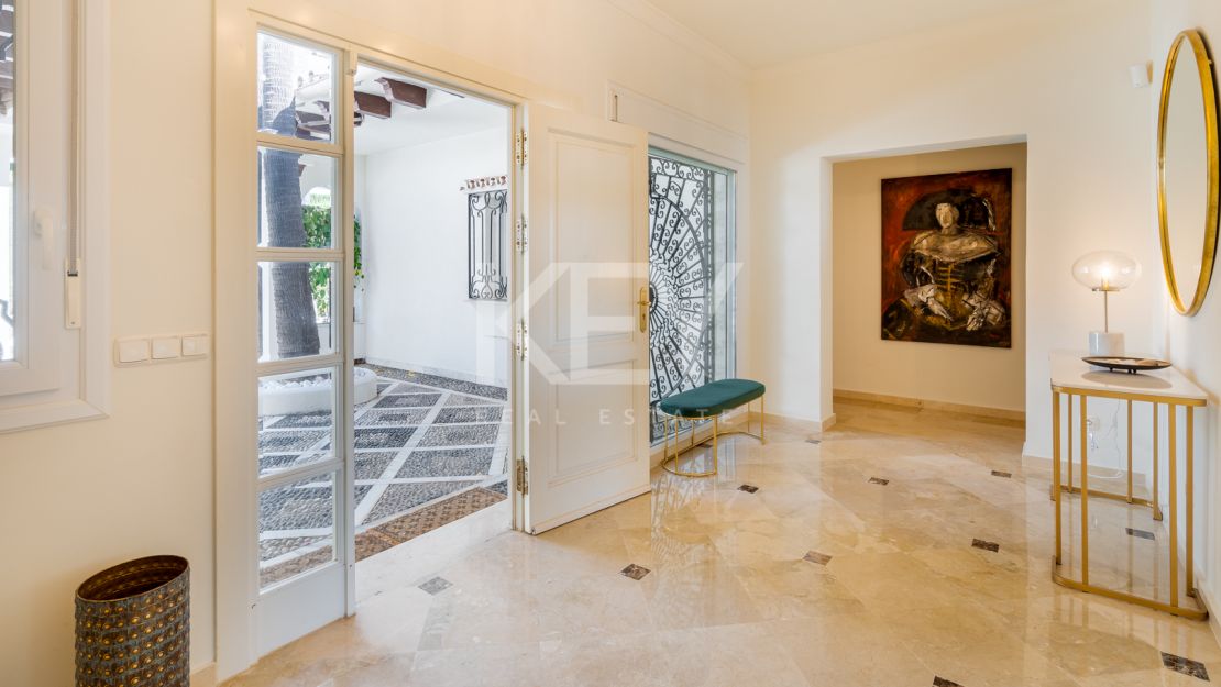 Comfortable villa for short-term rent in Nagüeles, Marbella Golden Mile