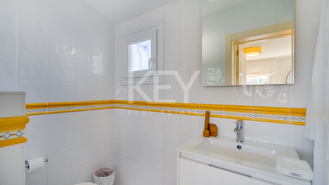 Comfortable villa for short-term rent in Nagüeles, Marbella Golden Mile