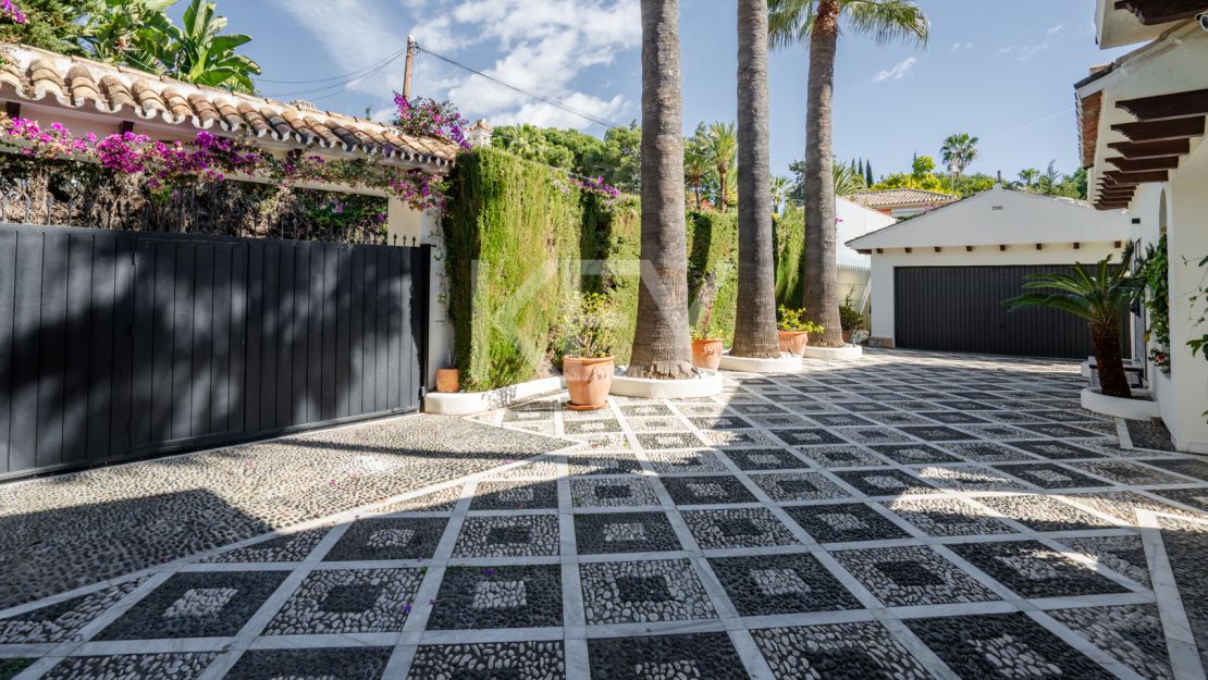 Comfortable villa for short-term rent in Nagüeles, Marbella Golden Mile