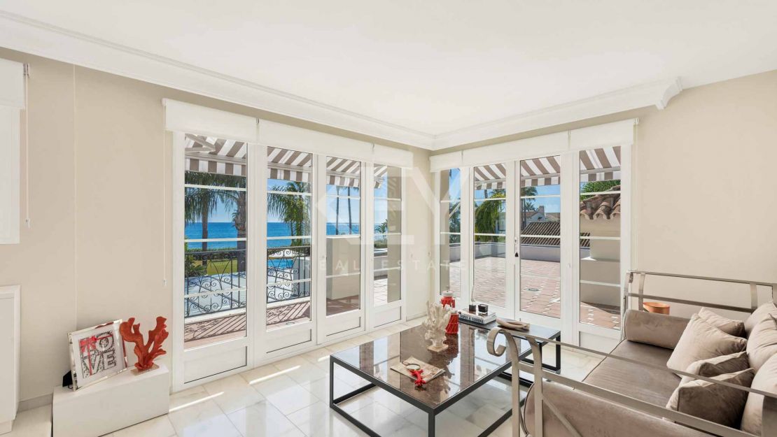 Perfect beachside villa for rent in Los Monteros, Marbella
