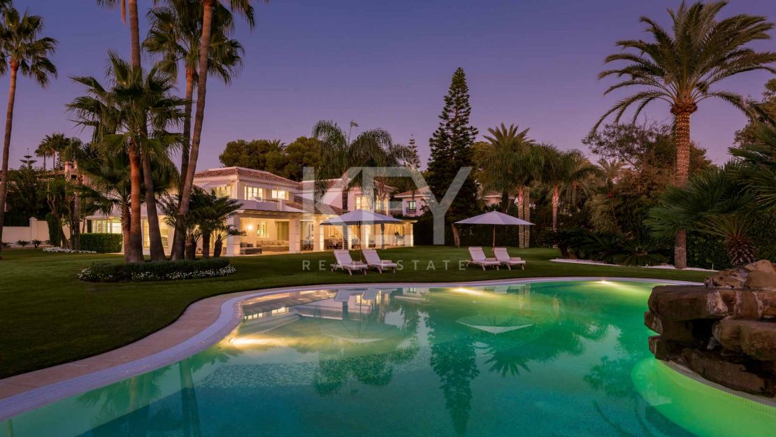 Perfect beachside villa for rent in Los Monteros, Marbella