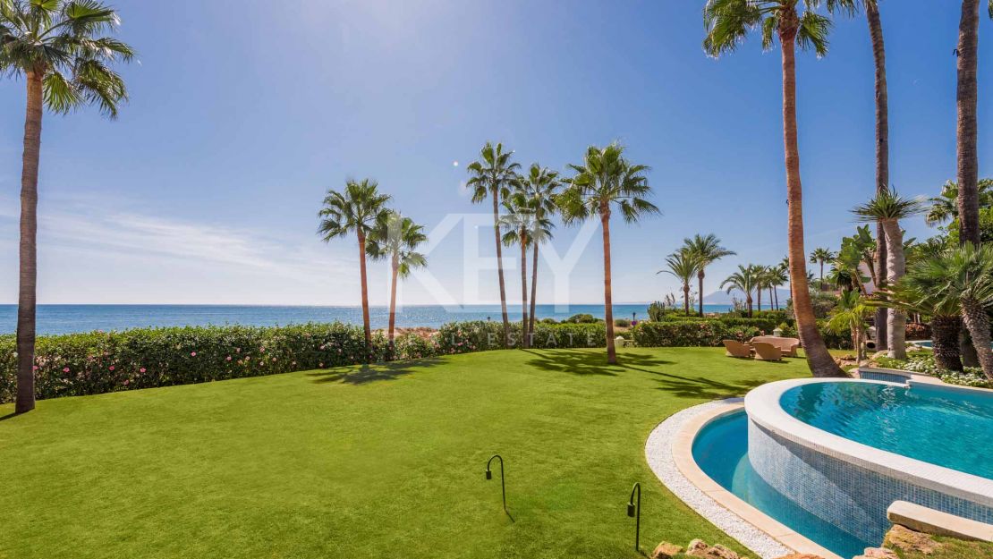 Perfect beachside villa for rent in Los Monteros, Marbella