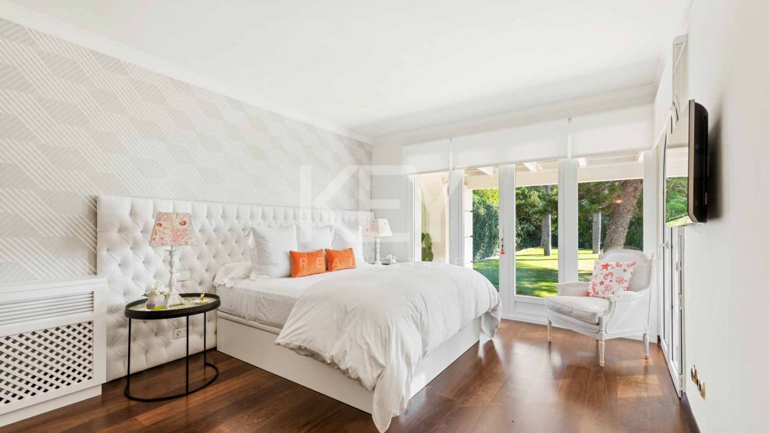 Perfect beachside villa for rent in Los Monteros, Marbella