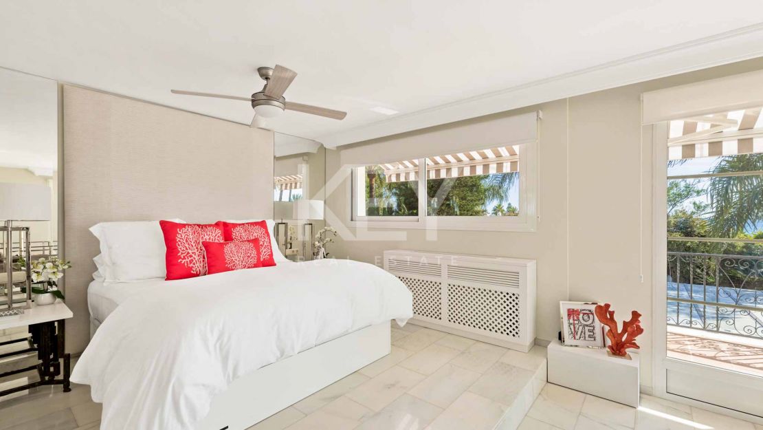 Perfect beachside villa for rent in Los Monteros, Marbella