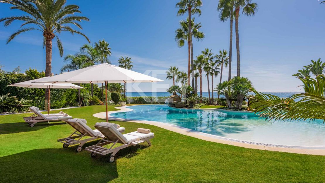 Perfect beachside villa for rent in Los Monteros, Marbella