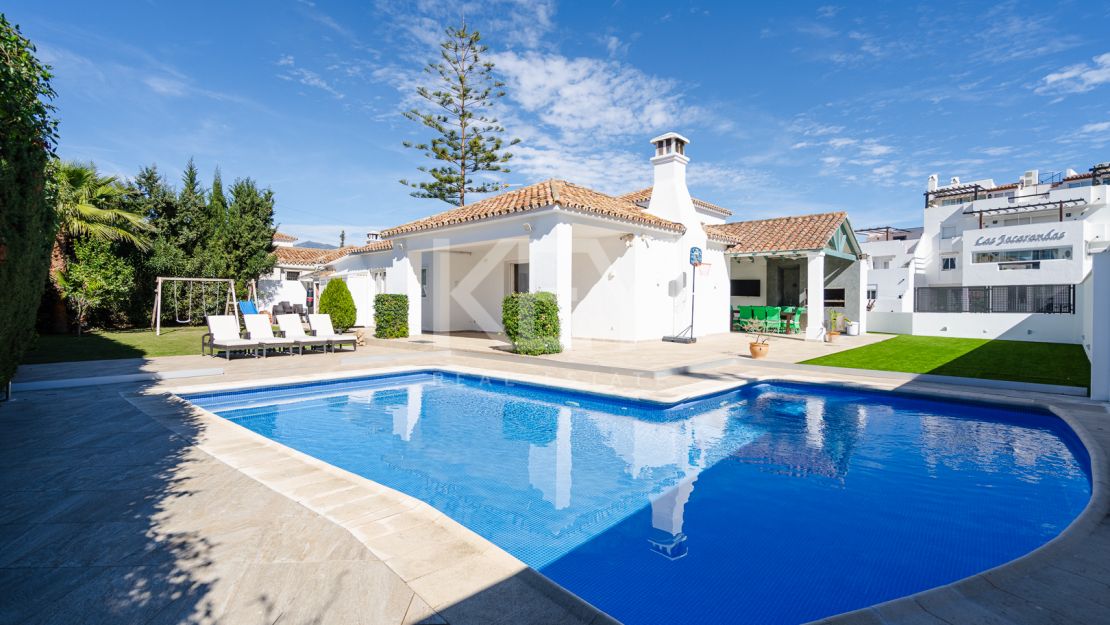 Family Villa for holiday in Cancelada, Estepona