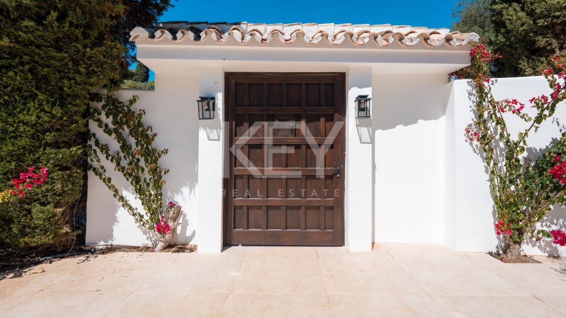 Newly renovated villa for sale in Benahavis