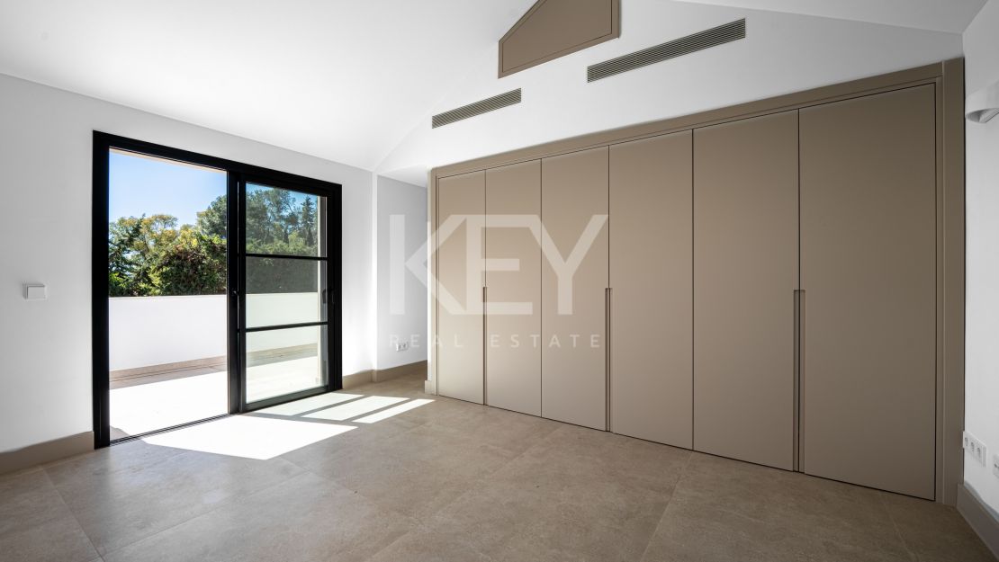 Newly renovated villa for sale in Benahavis