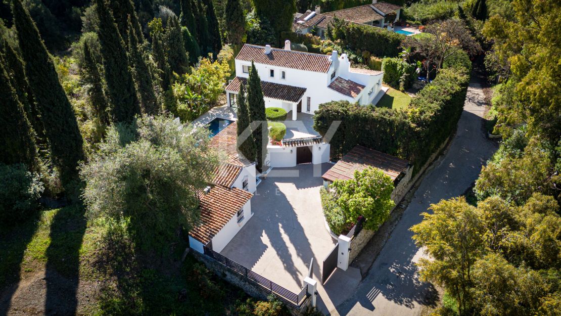 Newly renovated villa for sale in Benahavis