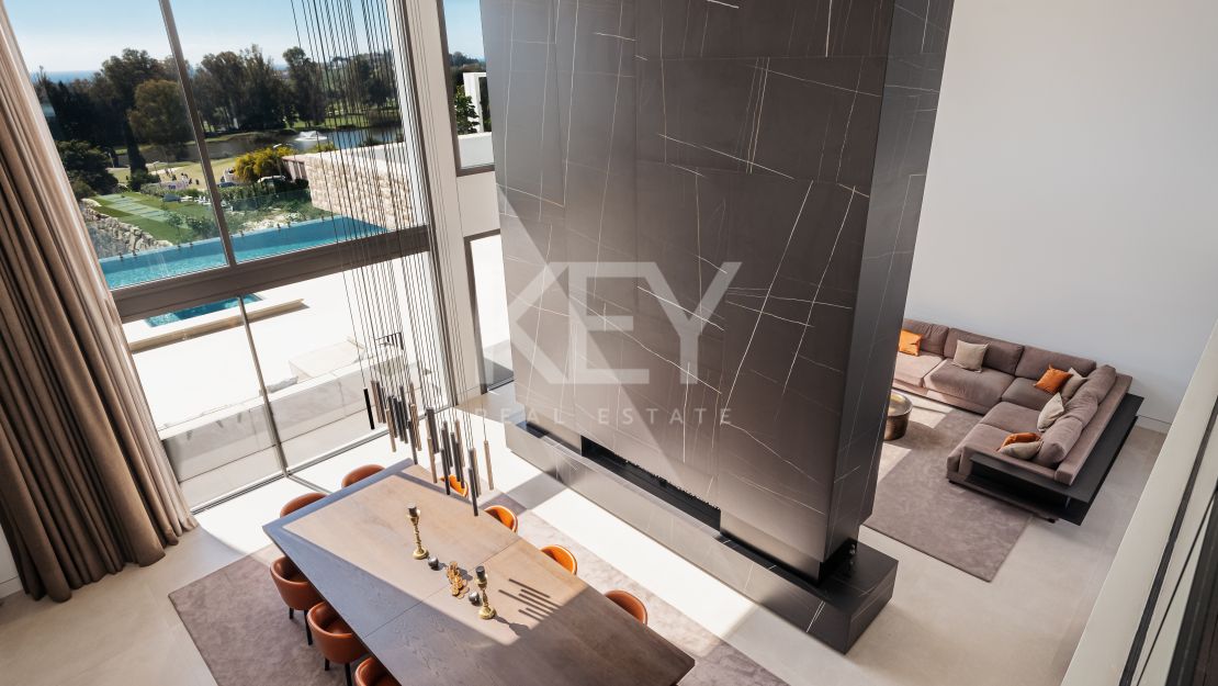 Exceptional villa for sale in a gated community in La Alqueria, Benahavis