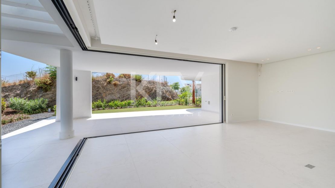 Moderno apartamento de 3 dormitorios con instalaciones premium en Marbella