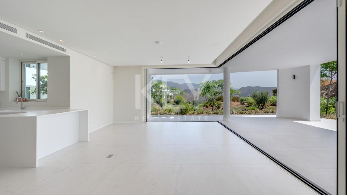 Moderno apartamento de 3 dormitorios con instalaciones premium en Marbella