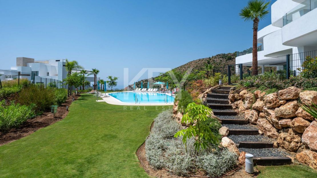 Moderno apartamento de 3 dormitorios con instalaciones premium en Marbella