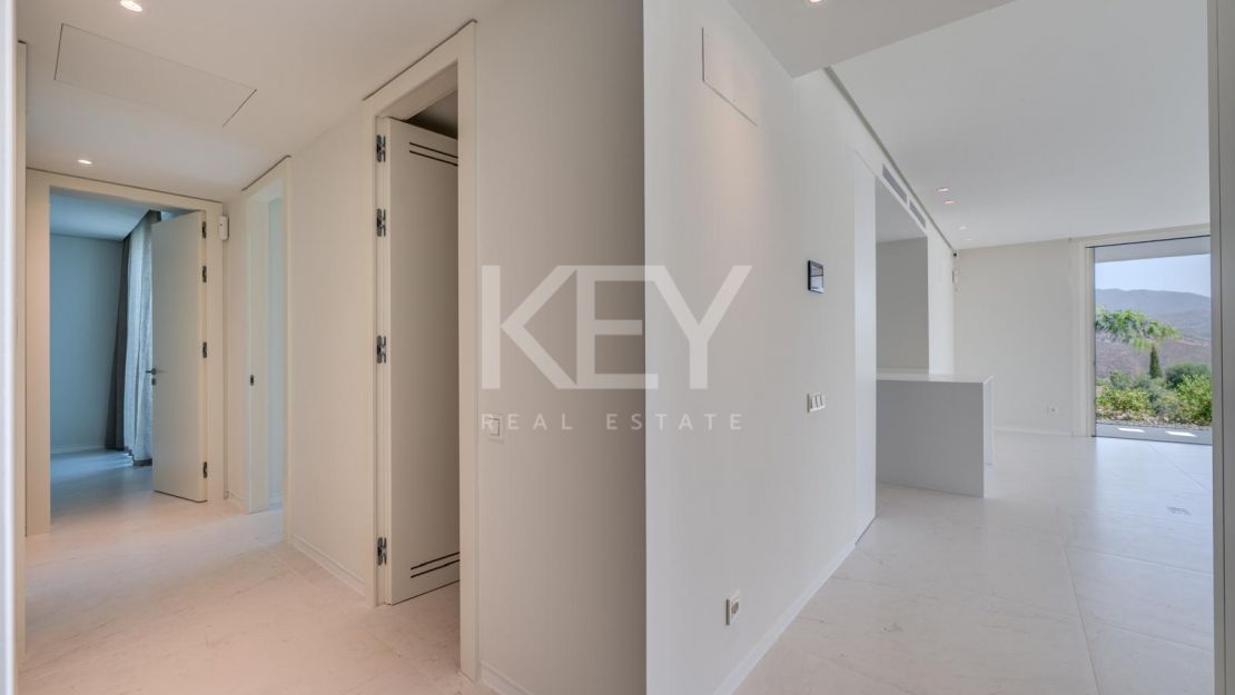 Moderno apartamento de 3 dormitorios con instalaciones premium en Marbella