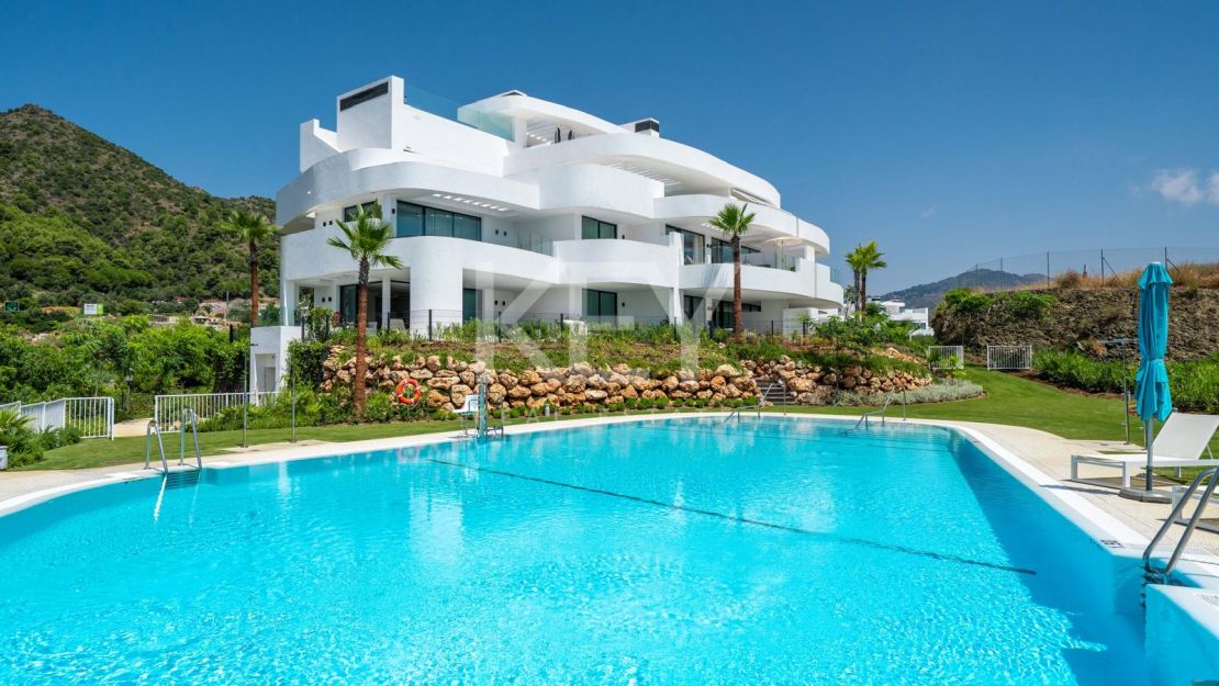 Moderno apartamento de 3 dormitorios con instalaciones premium en Marbella