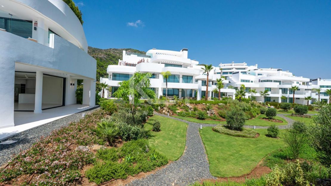 Moderno apartamento de 3 dormitorios con instalaciones premium en Marbella