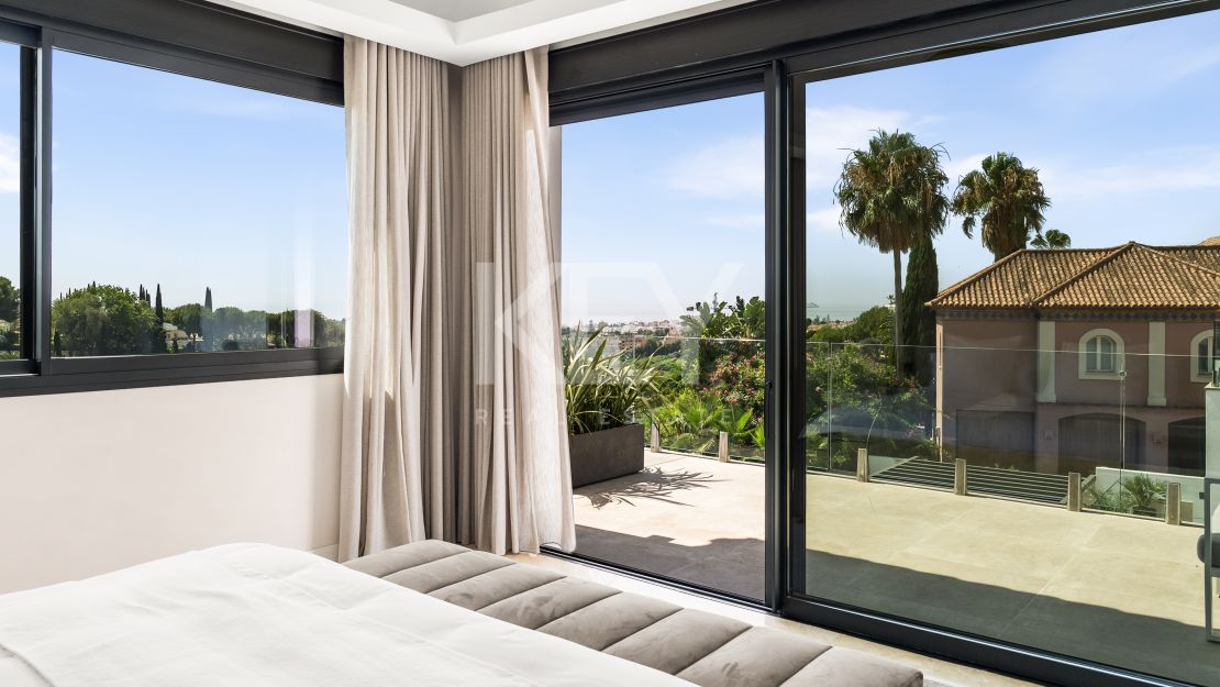 Elegante villa con vistas al mar y a la montaña en Los Flamingos, Benahavís