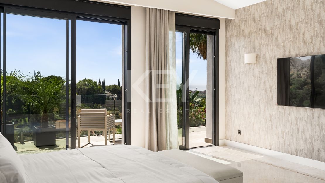 Elegante villa con vistas al mar y a la montaña en Los Flamingos, Benahavís