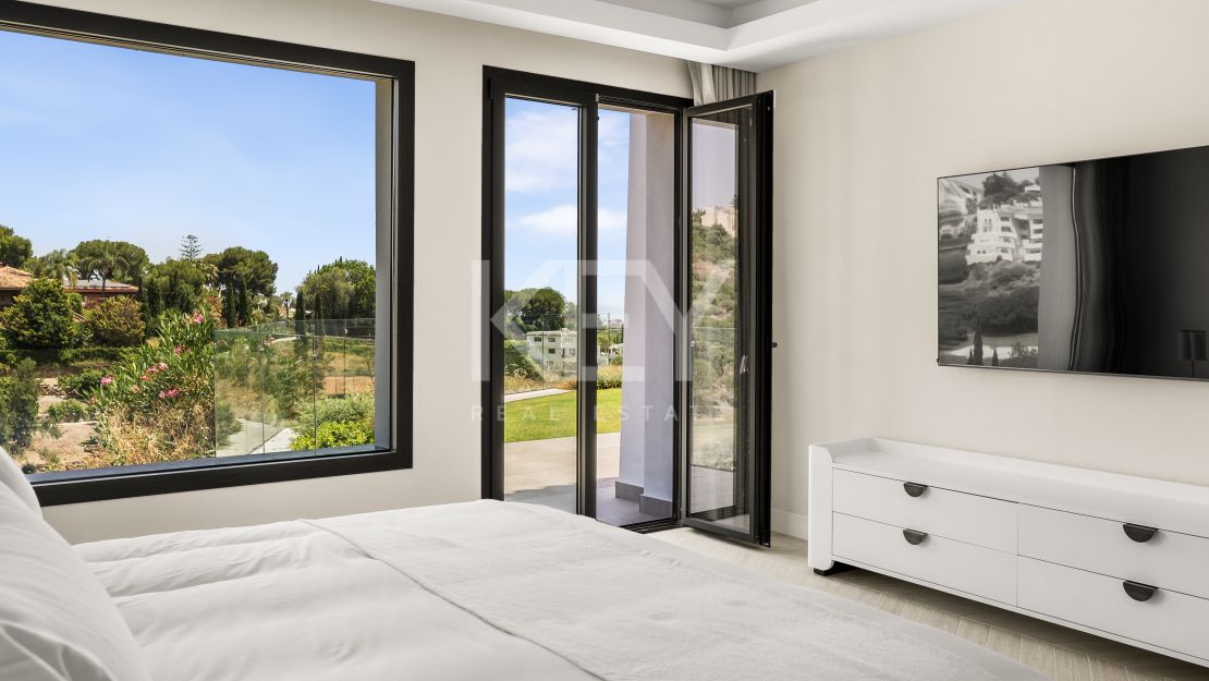 Elegante villa con vistas al mar y a la montaña en Los Flamingos, Benahavís