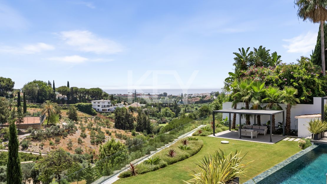 Elegante villa con vistas al mar y a la montaña en Los Flamingos, Benahavís