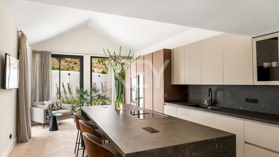 Elegante villa con vistas al mar y a la montaña en Los Flamingos, Benahavís